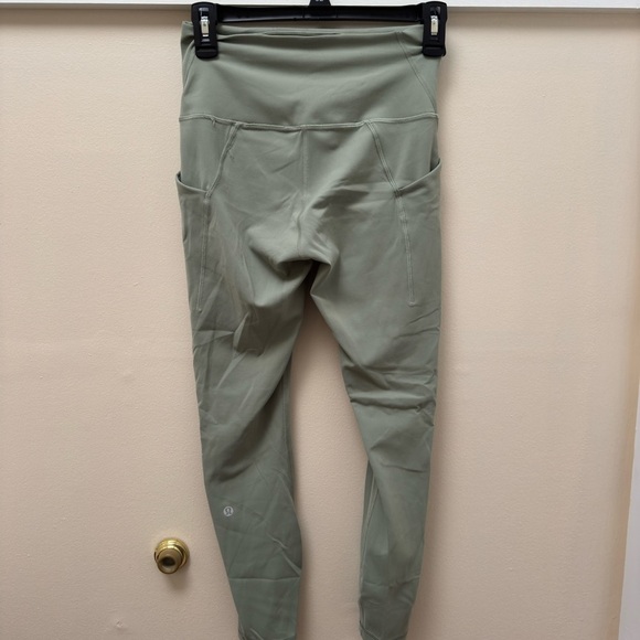Lululemon Women's High-Waisted wunder train with pockets 25 inch brand nwot - Picture 6 of 7